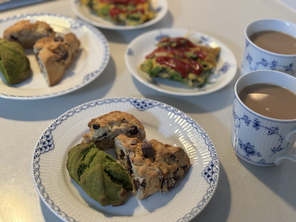 スコーンを食べたときの食事の組み合わせ写真