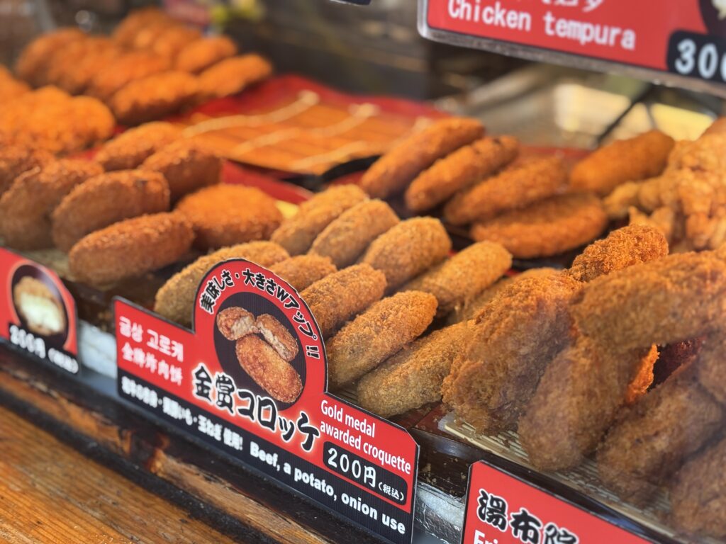 金賞コロッケが並べられている様子の写真