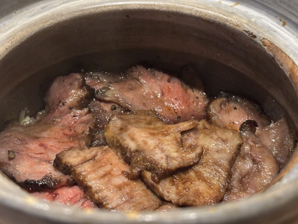 豊後牛ひつまぶし(2,909円)のアップ写真