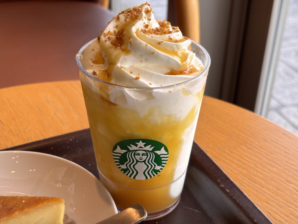 「とろり蜜芋 紅はるか フラペチーノ®」